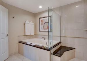 34th Floor Lux 2BR Suite at MGM Signature