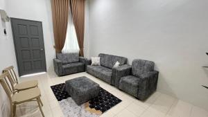 Puteri Resident In Stay