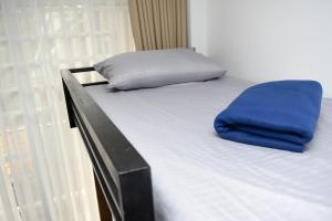 New!! 2 Bedroom Mountain View Free Wifi, Parking, Hot Water Located in Ciudad Grande Phase 2