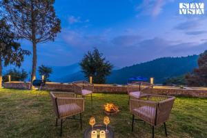 StayVista at The Edge of Sky with Bonfire