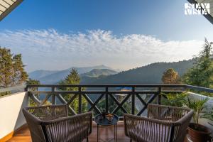 StayVista at The Edge of Sky with Bonfire
