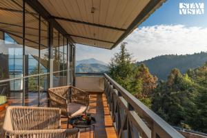 StayVista at The Edge of Sky with Bonfire