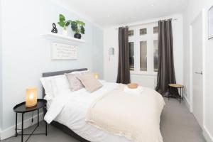 Large Penthouse 3 Bathrooms next to White chapel