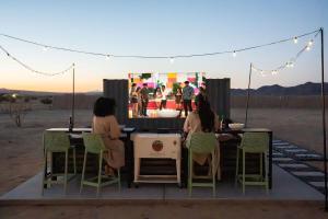 Pickleball, Pool, Hot Tub, Theater Desert Willow