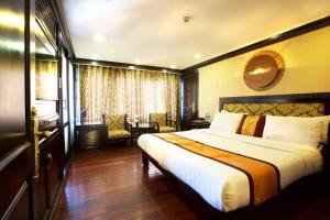 Starlight Cruise Ha Long