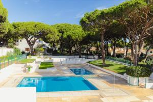 BnB Homes Coastal Pearl Apartment with 2 Pools near to Falesia Beach