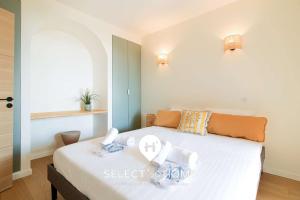 SELECTsoHOME - Vue mer et jardin privé - AURA