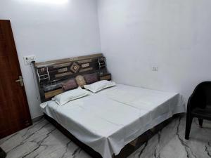 Hotel O by OYO AK MARRIAGE LAWN