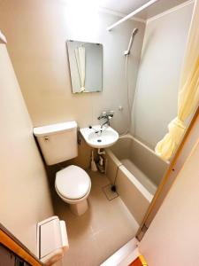 Tokyo Shinjuku Goose Goose Apart