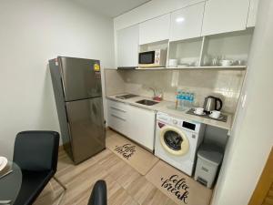 The Bay cliff By Tris