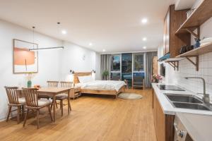 Sweet Home w Elevator in the Old Quarter