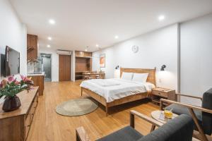 Sweet Home w Elevator in the Old Quarter