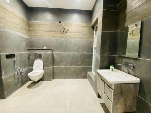 Hidden Farm - Luxury Private 2BHK Farmhouse near Mohali & Chandigarh