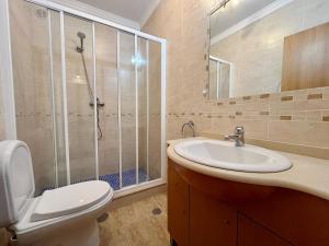 V4 moderno com Piscina - Burgau