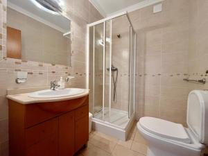 V4 moderno com Piscina - Burgau