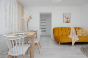 Smocza Bright & Cozy Apartment by Solarento