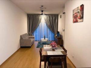 Maya Bay Splashmania Homestay