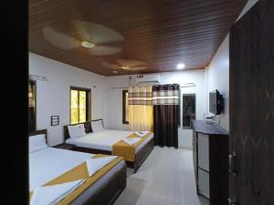 Konkan Paradise-Siddhivinayak,Devbag Beach Resort