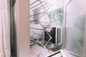 Stylish Minimalist Loft 2 & Gym in Namba Compact Studio 3