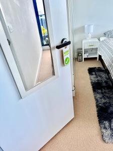 1 Guest Room-1 Bathroom at Light-Filled Apartment