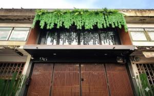 Self Check-in - HOUSE BKK96 Old Town Oasis - Your Cozy & Local Eats