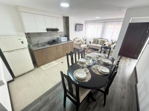 Apartment Near the Historic Center