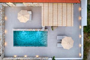 NOMAS VILLAS With Private Pool