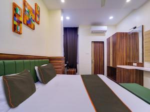 Hotel O by OYO Shyam Paradise