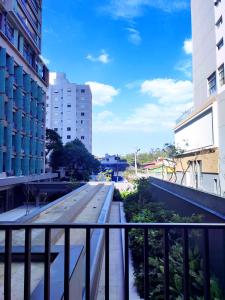 Studio Consulado Americano EUA Metrô Brooklin Rochaverá Shopping Morumbi e Market Place