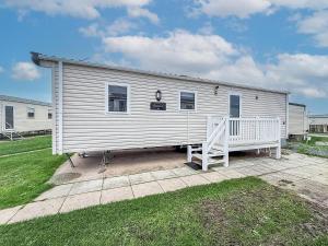 Great Dog Friendly Caravan At Golden Gate, Towyn In North Wales Ref 84536G