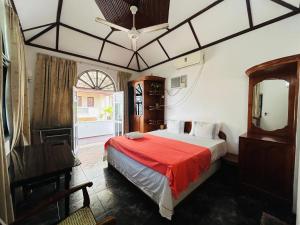 Sarojeni Apartments and Rooms