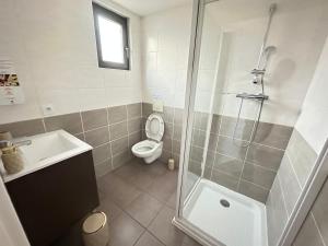 Studio cosy avec terrasse, piscine et restaurant