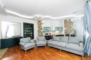 LUX near Maidan, Khreschutyk 3BR
