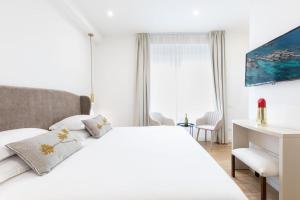 Feel Boutique Rooms img17