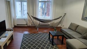 Stylish 2BR in Old Town Gem
