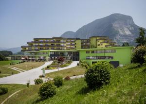 DAS SIEBEN - Adults Only