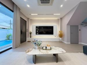 Chiang Mai City, near the ancient city, newly renovated, super luxurious, single garden pool villa, B&B, Thailand holiday, family team building, preferred villa resort 06