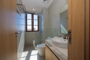 Lotus Home Cafe - Budget