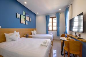 Lotus Home Cafe - Budget