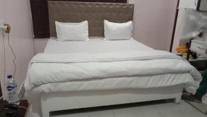 Vishal guest House ayodhya
