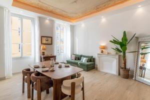 "LOr Bleu" exclusive location and beautiful apartment next to Promenade