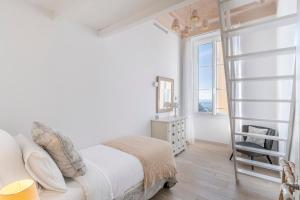 "LOr Bleu" exclusive location and beautiful apartment next to Promenade