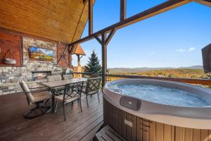 Peregrines Perch at Eagles Nest