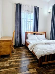 Kinyanjuis homes 004