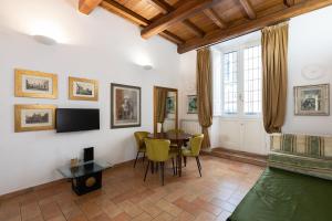 Reginella Suite Studio - Steps from Pantheon Wi-fi & AC