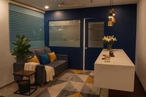 Hotel Grand Stay Park Near Ameerpet Metro Station & GVK One Mall