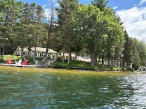 Sunshine Lake Estate Multi Chalet Property