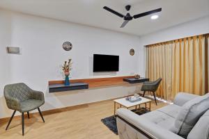 Charvi Suites