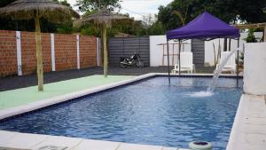 Large country house with pool and large kitchen