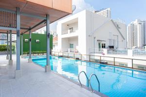 Brcozy near BTS nana & Terminal21